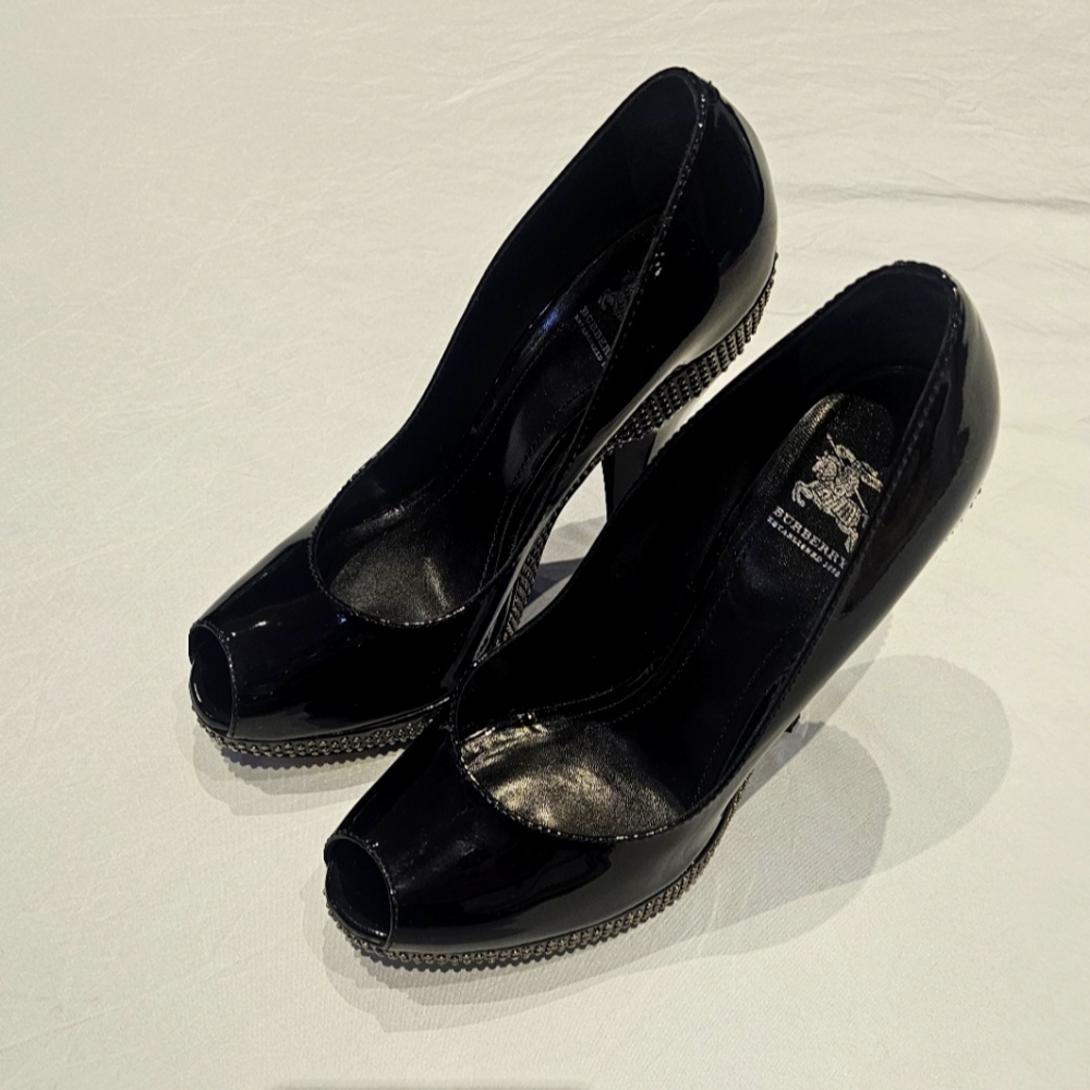 Burberry Black Patent Leather Platform  Pumps (Size 9)